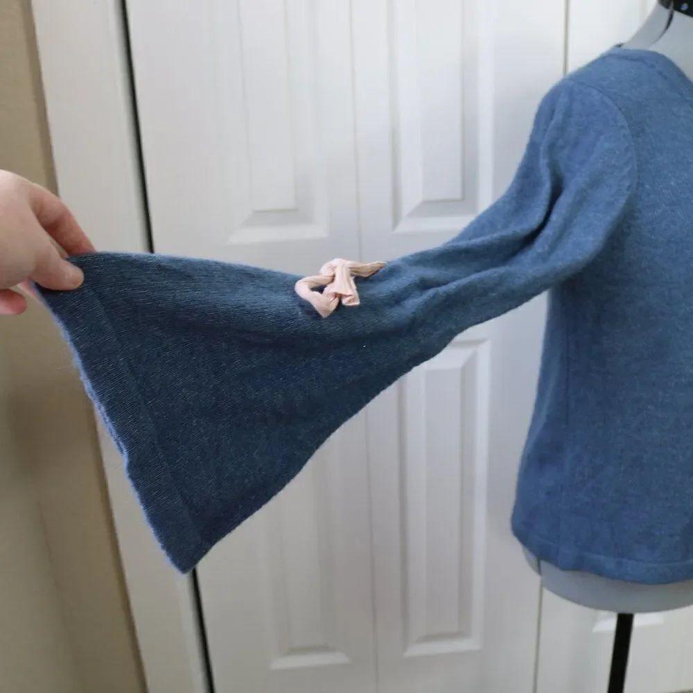 Octavia Sweater Bell Sleeves Size Extra Large - Picture 6 of 14
